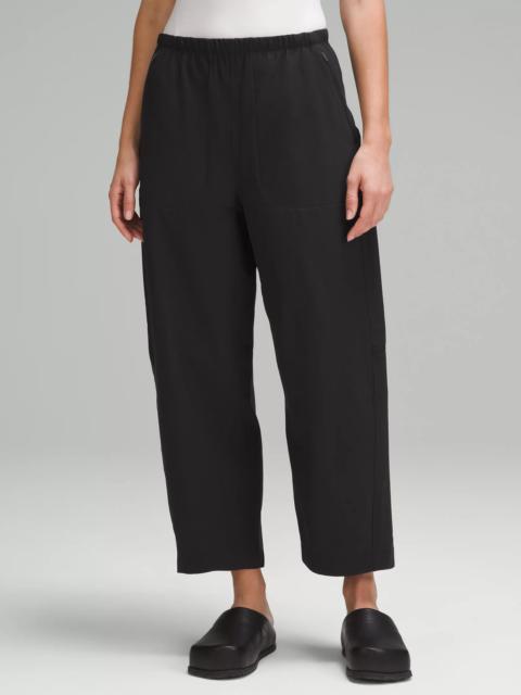 lululemon Lightweight Mid-Rise Barrel-Leg Cropped Pant
