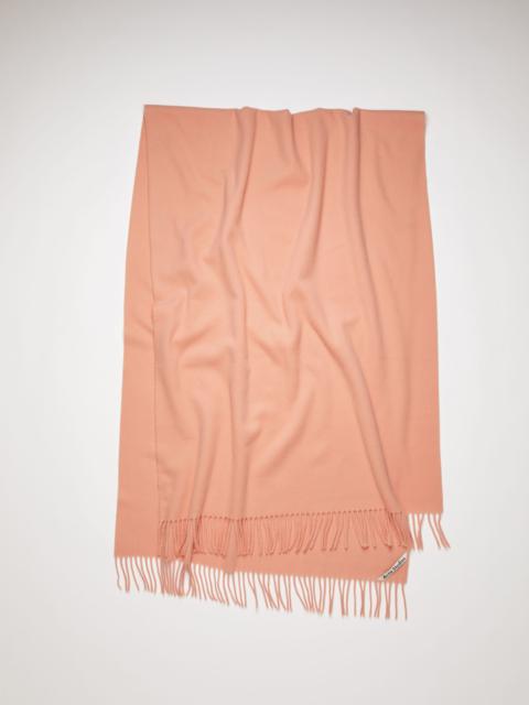 Acne Studios Oversized fringed wool scarf - Salmon pink