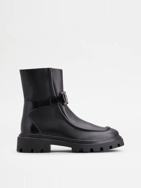 Tod's KATE ANKLE BOOTS IN LEATHER - BLACK