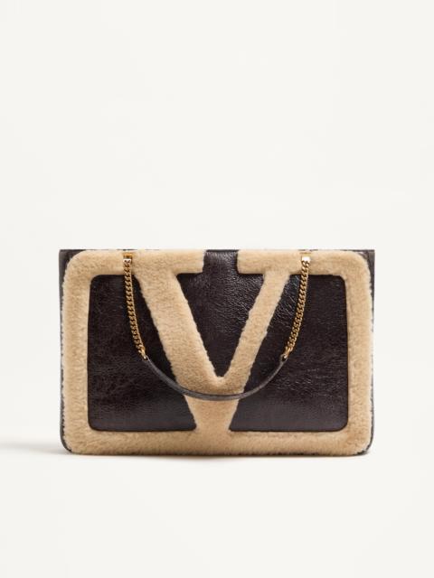 Valentino VALENTINO GARAVANI VIVA SUPERSTAR MEDIUM SHOPPING BAG IN SHEARLING