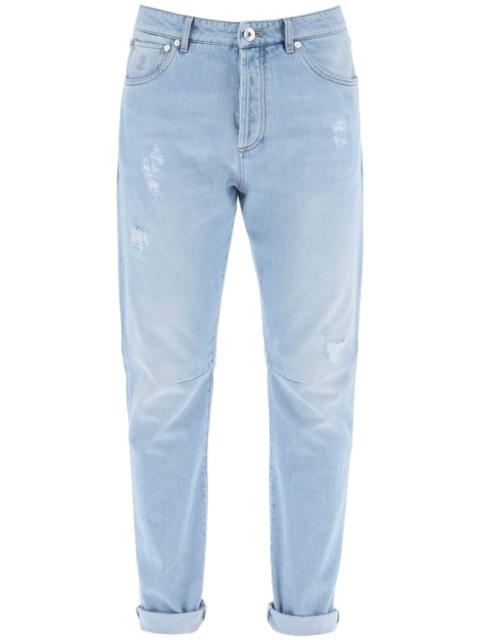 LEISURE FIT JEANS WITH TAPERED CUT