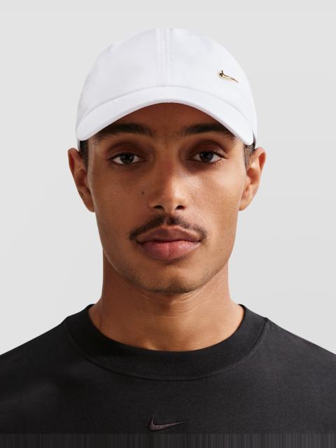 Nike Nike Dri-FIT Club Unstructured Metal Swoosh Cap