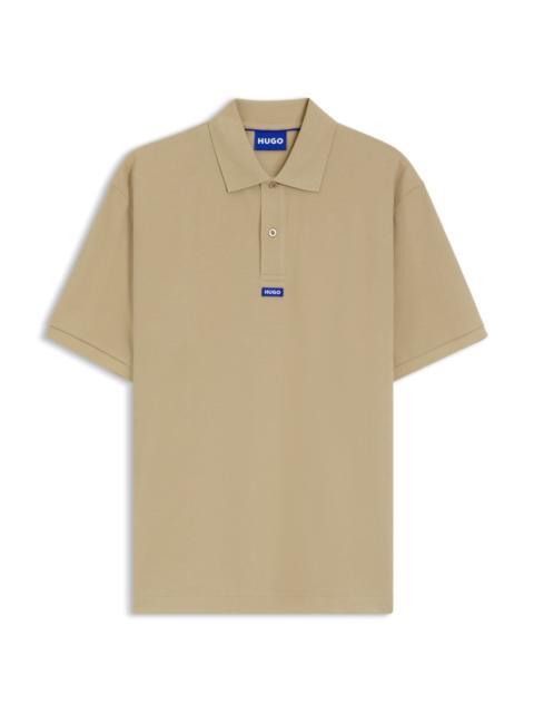 HUGO COTTON-PIQUÉ POLO SHIRT WITH BLUE LOGO BADGE