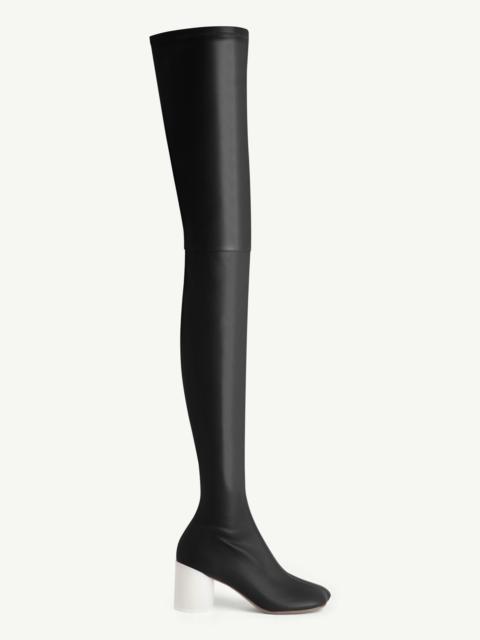 Anatomic stretch thigh boots