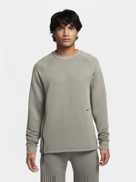 Nike Nike A.P.S. Men's Therma-FIT ADV Versatile Crew