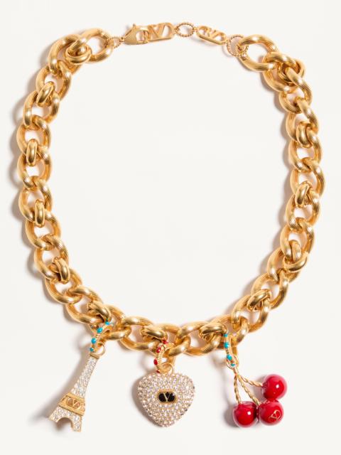 CHEZ VALENTINO NECKLACE IN METAL, ENAMEL AND SWAROVSKI® CRYSTALS