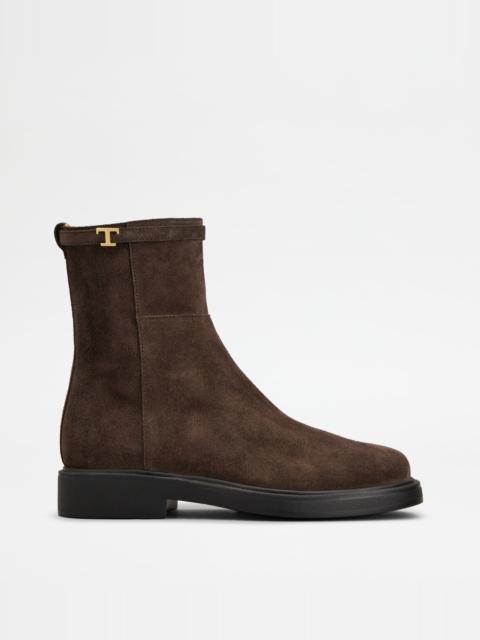 Tod's ANKLE BOOTS IN SUEDE - BROWN
