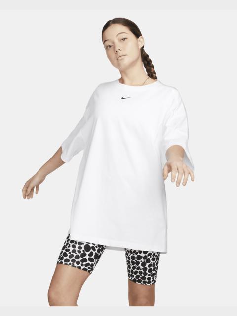 Nike Sportswear Essential Women's Oversized T-Shirt