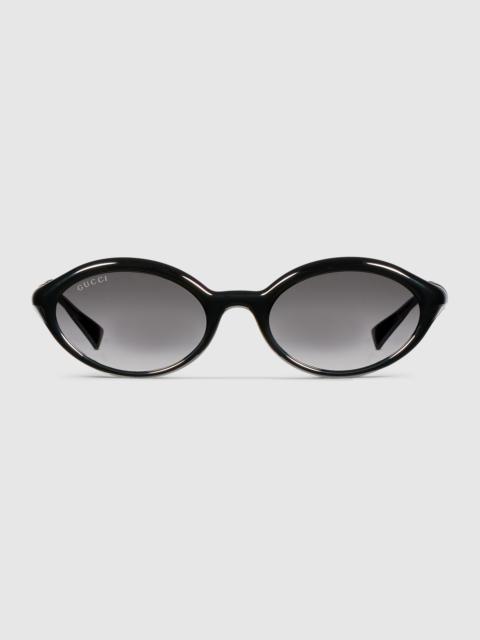 GUCCI Oval frame sunglasses
