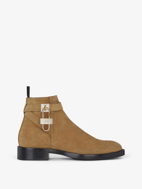 LOCK ANKLE BOOTS IN SUEDE