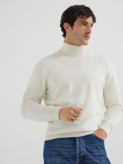Brunello Cucinelli Cashmere turtleneck sweater