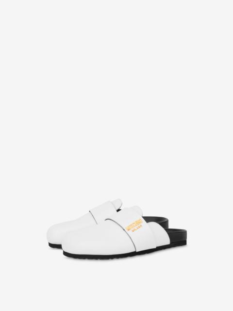 Moschino CALFSKIN METAL LOGO MULES