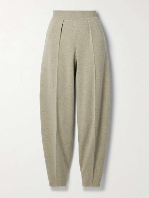 Pleated tapered cashmere pants