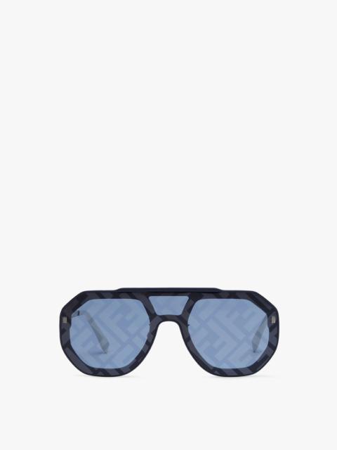 FENDI Blue sunglasses