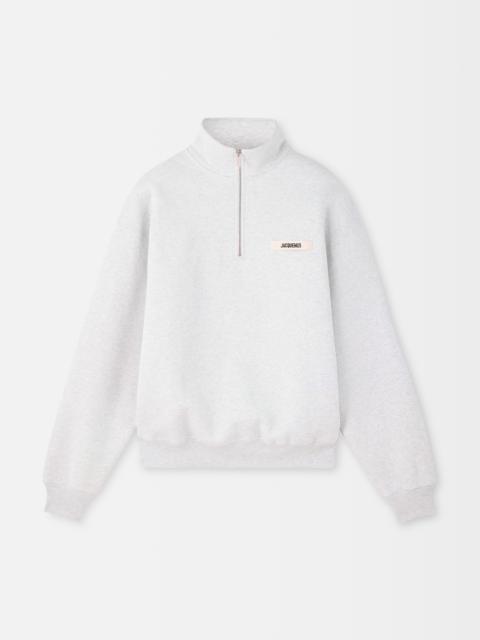 JACQUEMUS The Gros Grain zipped-rollneck sweatshirt