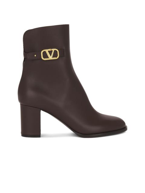 V Logo Signature Boot