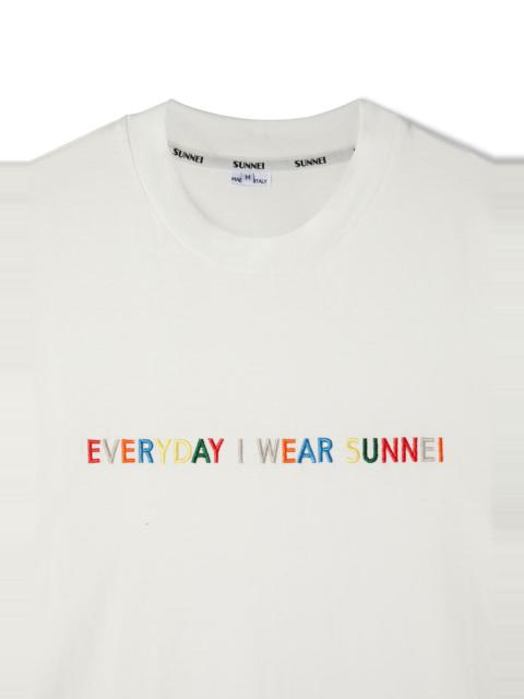 SUNNEI T-SHIRT WITH MULTICOLOR EVERYDAY I WEAR SUNNEI EMBROIDERY