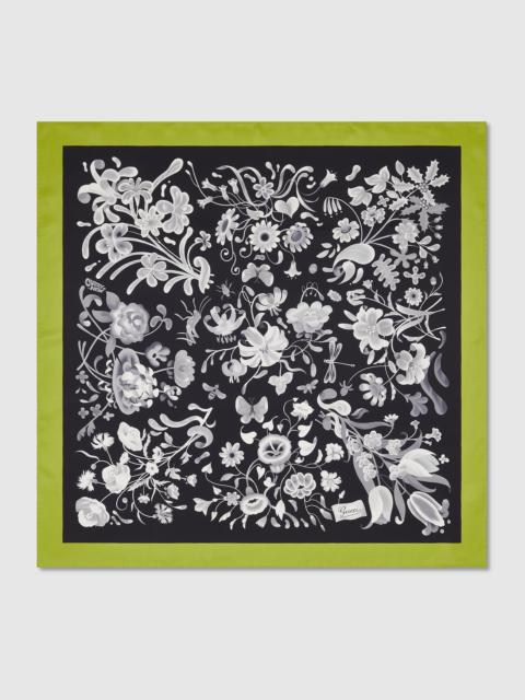GUCCI 90 x 90 project printed silk carré