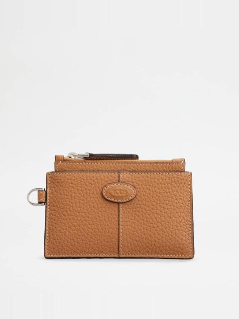 NECK CARD HOLDER IN LEATHER - BROWN