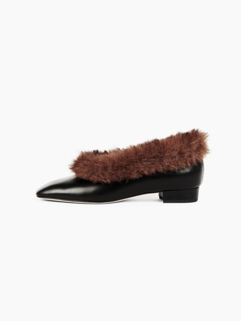 A.W.A.K.E. MODE LEONORE ROUNED LOAFER WITH FUR BLACK BROWN