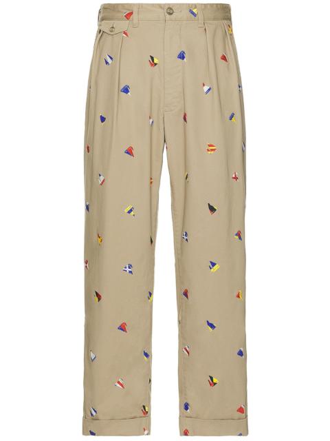 BEAMS PLUS 2 Pleats Trousers Embroidery On Print