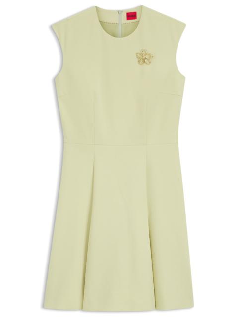 HUGO SLEEVELESS DRESS WITH GOLD-TONE FLOWER BROOCH