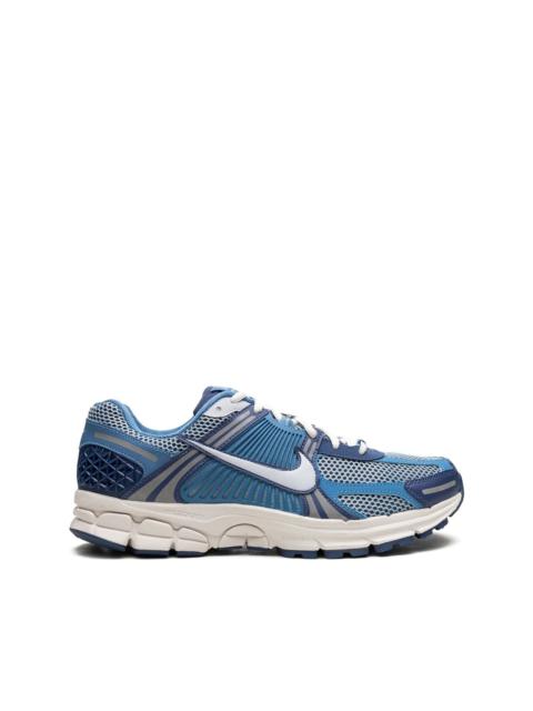 Nike Zoom Vomero 5 "Worn Blue" sneakers