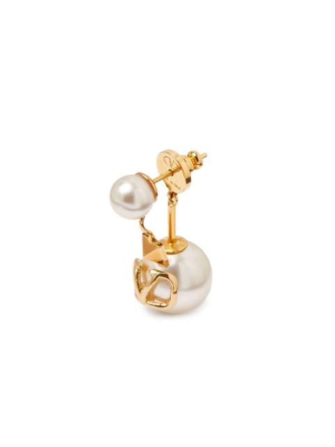 VLogo pearl drop earring