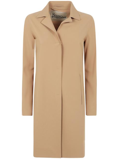 Herno The FIRST ACT COAT, a refined piece from HERNO, is a stylish coat designed for the discerning indivi