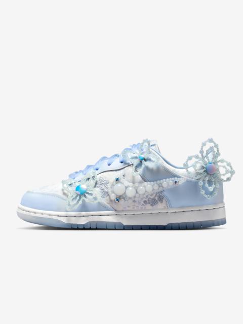 Nike Dunk Low Women's Artist Collection Women's Shoes