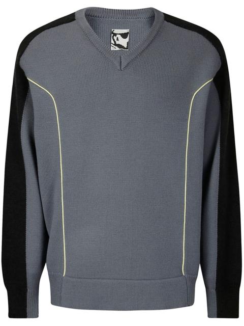 GR10K V-neck jumper