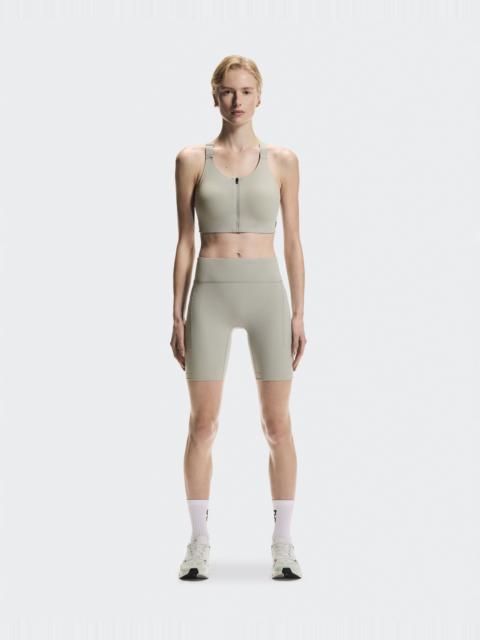 On 8" Performance Tights