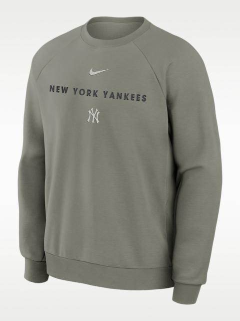 Nike New York Yankees Primary Men's Nike Dri-FIT MLB Pullover Crew