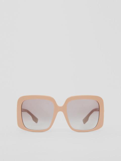 Burberry Hardware Detail Square Frame Sunglasses