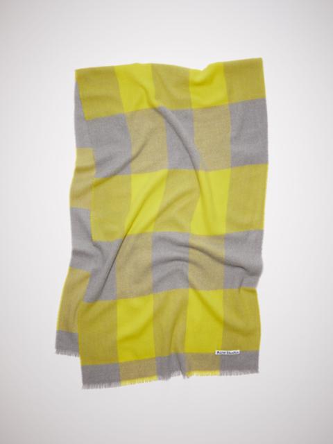 Check wool scarf - Acid yellow/carbon grey