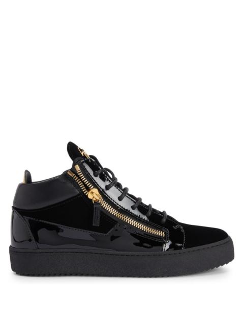 Giuseppe Zanotti Kriss