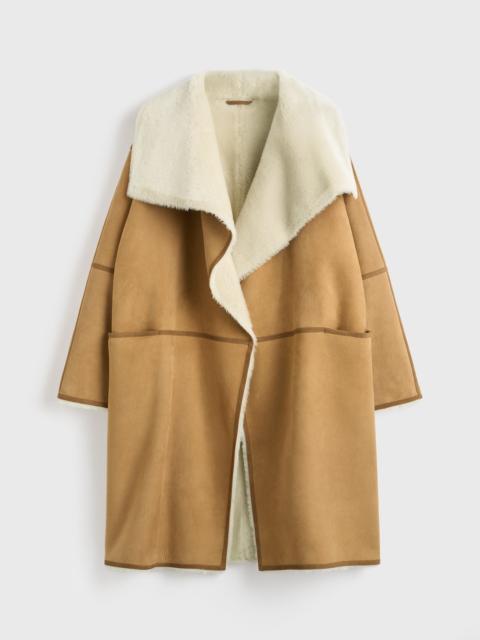 TOTEME Draped shearling coat tan