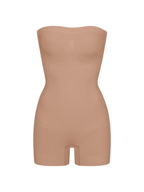 SKIMS Women's Seamless Sculpt Strapless Shortie Bodysuit - Sienna