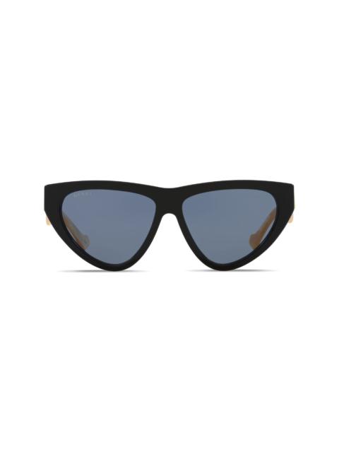 cat-eye frame sunglasses