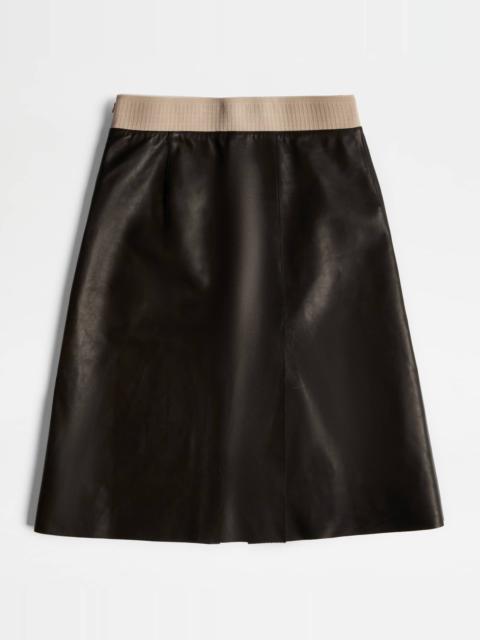 Tod's SKIRT IN LEATHER - BLACK