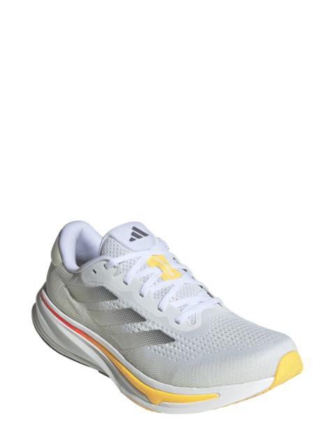 Supernova Rise Running Shoe in White/Iron Metallic/Spark