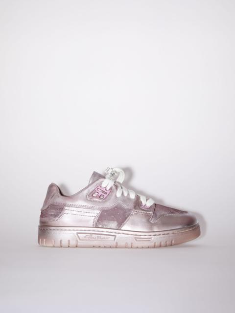 Acne Studios Low top basket leather sneakers - Off white/silver