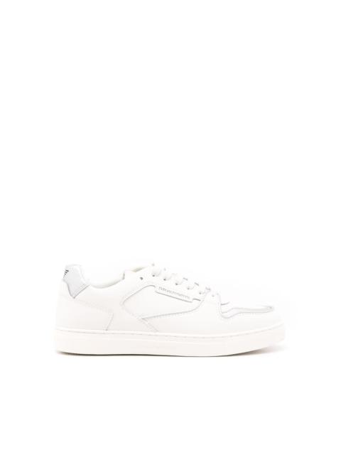 contrast-trim low-top sneakers