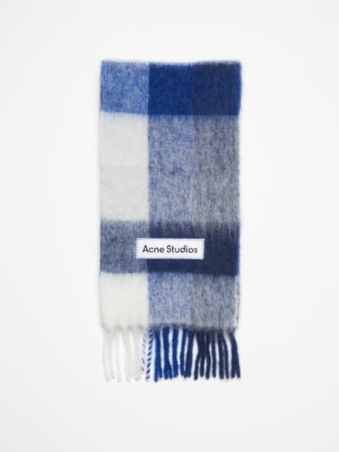 Acne Studios Mohair checked scarf - White/grey/royal blue