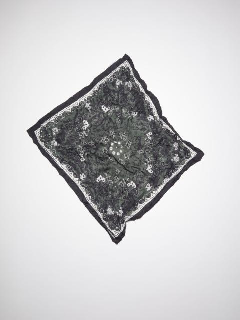 Acne Studios Bandana print scarf - Black