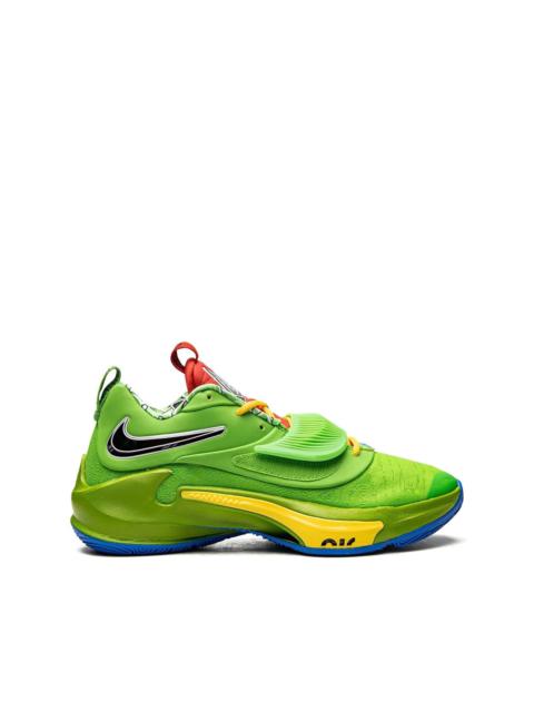 Zoom Freak 3 sneakers