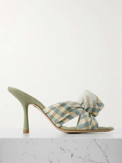 【送料&関税込】Burberry Embroidered Fabric Mews Mules Burberry Embroidered Fabric Mews Mules | italist