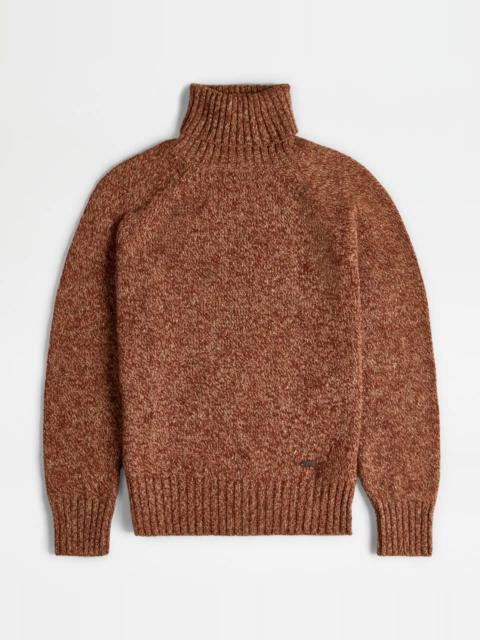 Tod's TURTLENECK IN CAMEL WOOL - ORANGE