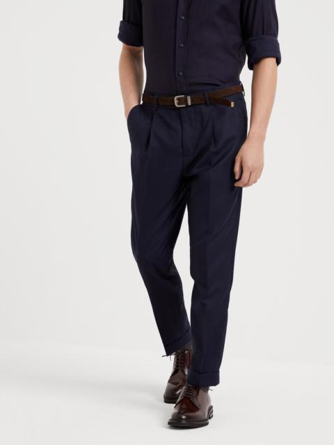 Virgin wool and silk lightweight hopsack leisure fit trousers with pleat