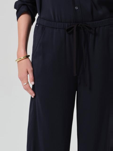 Citizens of Humanity Bubble Pull On
In Navy